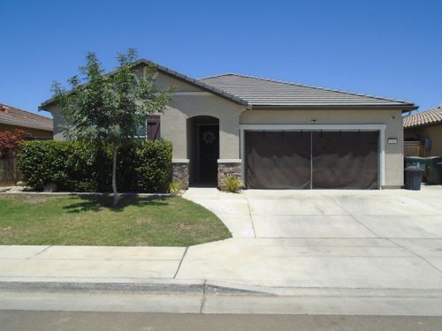 6908 E Castle Avenue, Fresno, CA, 93727 | Card Image