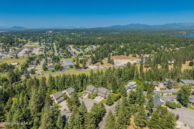 1057 E Loch Lomond Ct, Condo with 2 bedrooms, 2 bathrooms and null parking in Hayden ID | Image 38