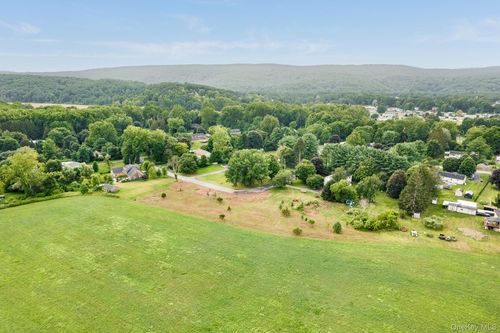 15 Evan Rd, Dover Plains, NY, 12522-5416 | Card Image