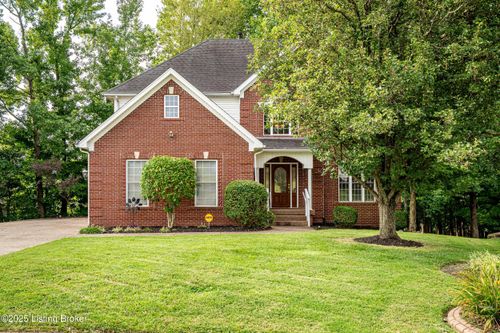 9404 Summer Wynde Ct, Louisville, KY, 40272-7225 | Card Image