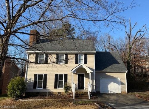 4 Swiftcreek Ct, Greensboro, NC, 27407-6108 | Card Image