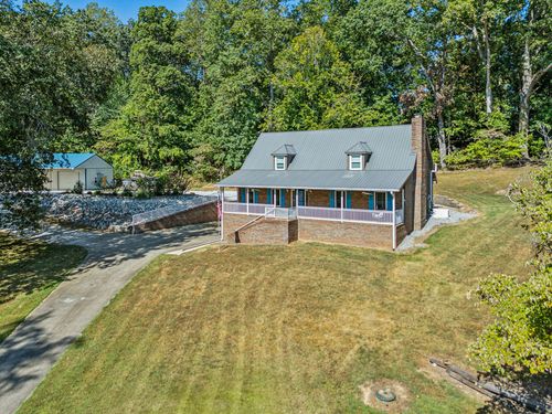 165 Trin Hill Dr, Dover, TN, 37058-3422 | Card Image