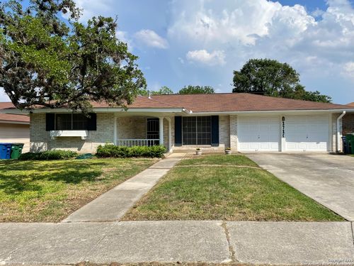 3710 Pinebluff Dr, San Antonio, TX, 78230-2320 | Card Image
