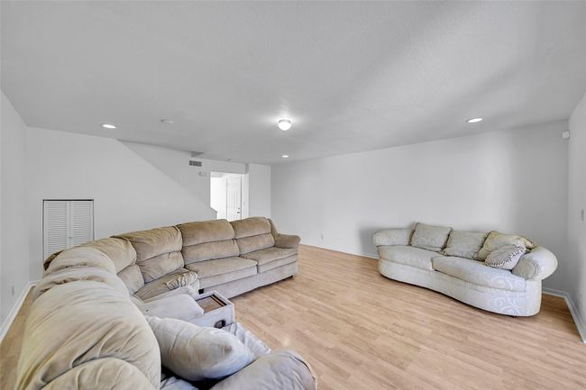 225 - 225 Se 11 Th Ave, Townhouse with 2 bedrooms, 3 bathrooms and null parking in Pompano Beach FL | Image 5