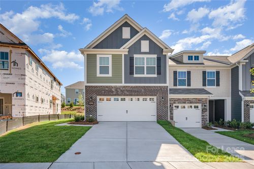 3220 Lilac Grove Dr, Charlotte, NC, 28269-0652 | Card Image