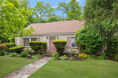 35 New Clark Rd, Cumberland, RI, 02864-2405 | Card Image