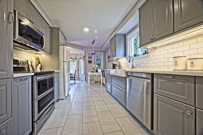 26 Scribner Crt, House other with 4 bedrooms, 3 bathrooms and 4 parking in Brampton ON | Image 14