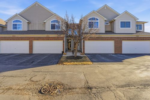 17656 S Gilbert Dr, Lockport, IL, 60441-1100 | Card Image