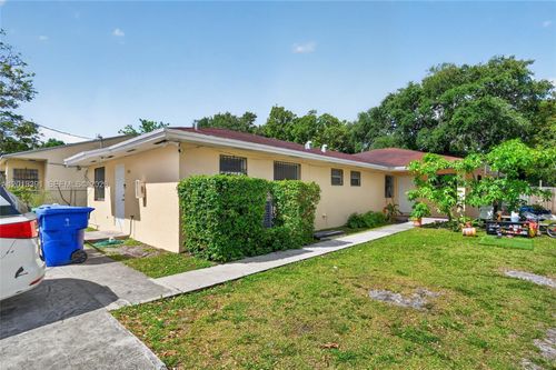 7628 Nw 2nd Ct, Miami, FL, 33150-3442 | Card Image