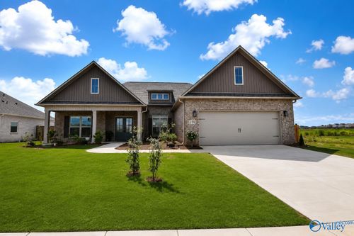 108 Pat Cain Dr, New Market, AL, 35761-4404 | Card Image