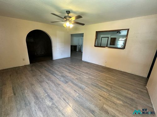 2713 Emerald Dr, Roswell, NM, 88203-4001 | Card Image
