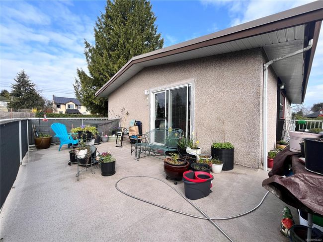 View of patio / terrace | Image 15