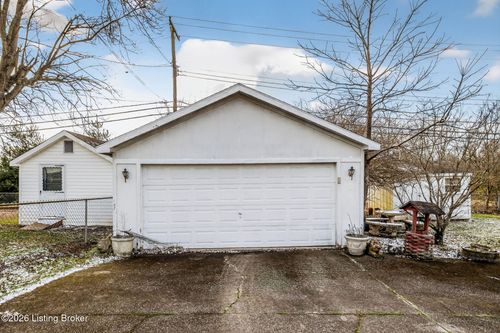 52 Hillcrest Dr, Winchester, KY, 40391-9509 | Card Image