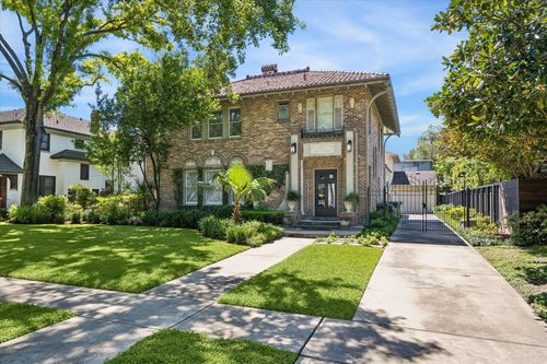220 Westmoreland St, Houston, TX, 77006-4519 | Card Image