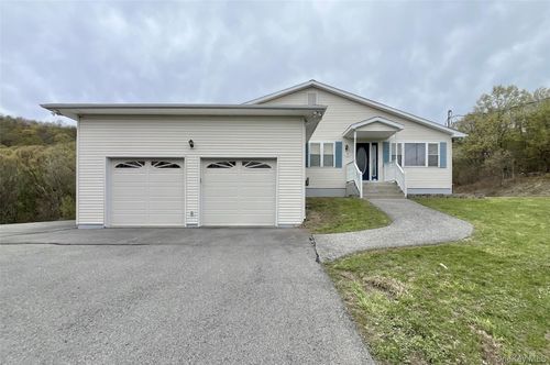 430 Kirbytown Rd, Middletown, NY, 10940-8605 | Card Image
