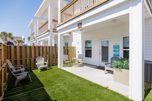 15009 Boca Grandi Dr, Corpus Christi, TX, 78418-1332 | Card Image