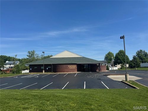 1660 W Meyer Rd, Wentzville, MO, 63385-3409 | Card Image