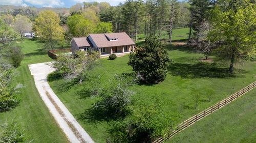 1249 White Road, Bon Aqua, TN, 37025 | Card Image