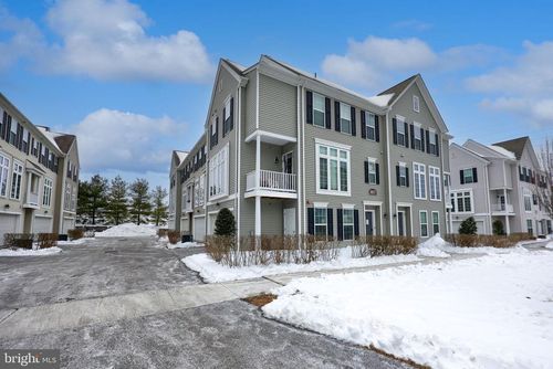 3037 C Meridian Cmns, MECHANICSBURG, PA, 17055-3124 | Card Image