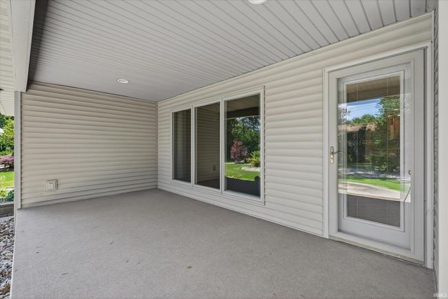 1722 Cobblestone Blvd, Condo with 3 bedrooms, 3 bathrooms and null parking in Elkhart IN | Image 32