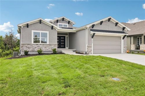 16980 S Bradley Dr, Olathe, KS, 66062-3910 | Card Image