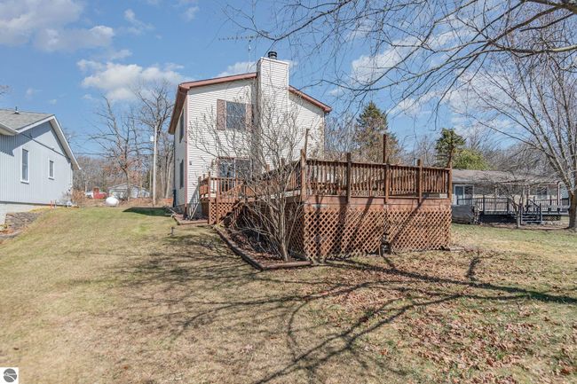 2675 W Lily Lake Rd, House other with 3 bedrooms, 2 bathrooms and null parking in Harrison MI | Image 5