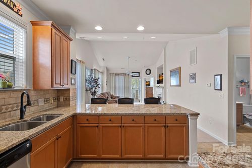 301-18742 Nautical Dr, Cornelius, NC, 28031-8240 | Card Image