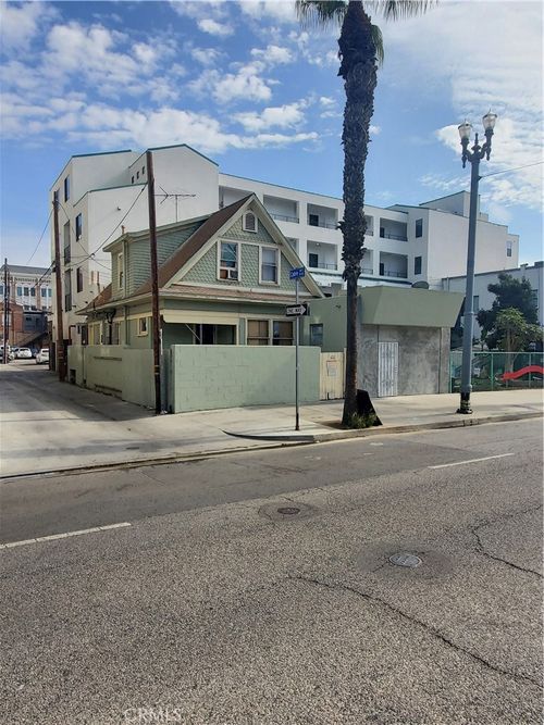 3-620 Pacific Ave, Long Beach, CA, 90802-1324 | Card Image