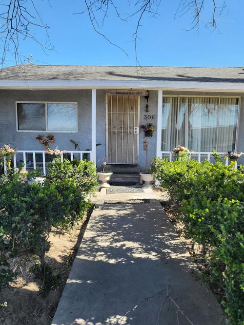 306 Fransil Ln, Turlock, CA, 95380-9454 | Card Image