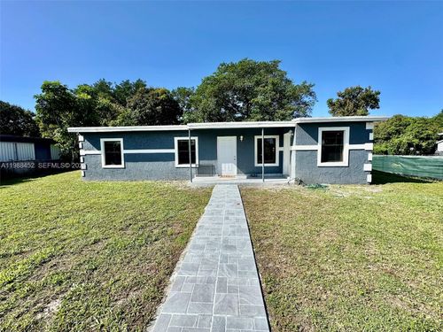 15920 Bunche Park School Dr, Miami Gardens, FL, 33054-6962 | Card Image