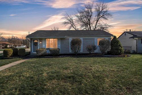 39345 Surrey Heights Ct, Westland, MI, 48186-3723 | Card Image