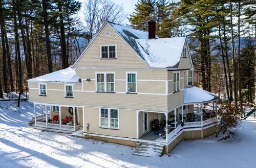 49 Neighbors Row, North Conway, NH, 03860 | Card Image