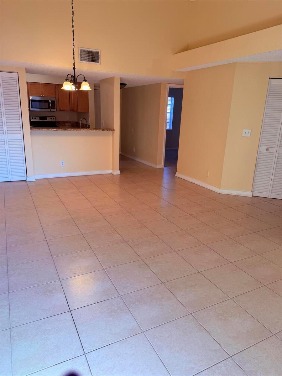 Residential Lease in Lake Park 5