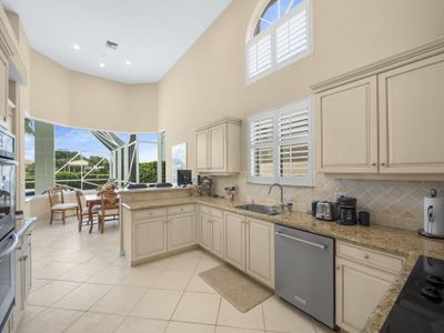 111 Windward Drive, House other with 3 bedrooms, 4 bathrooms and null parking in Palm Beach Gardens FL | Image 3