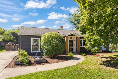 5508 S Bruner St, Hinsdale, IL, 60521-5107 | Card Image