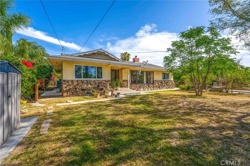 2122 Roosevelt Ave, San Bernardino, CA, 92411 | Card Image