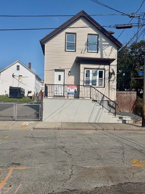 100 Melville St, Fall River, MA, 02724-2828 | Card Image