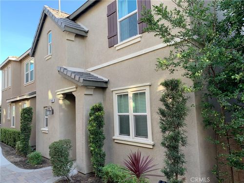 5942 Ginger, Eastvale, CA, 92880 | Card Image