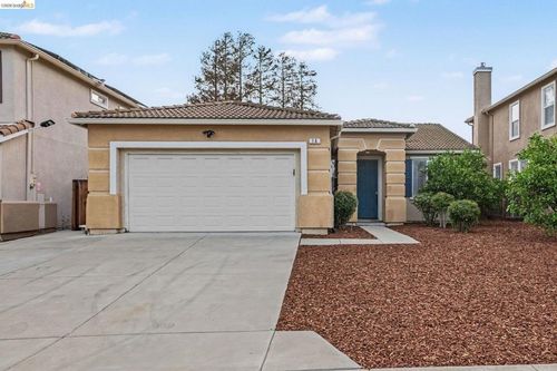 16 Foreman St, Oakley, CA, 94561-2766 | Card Image