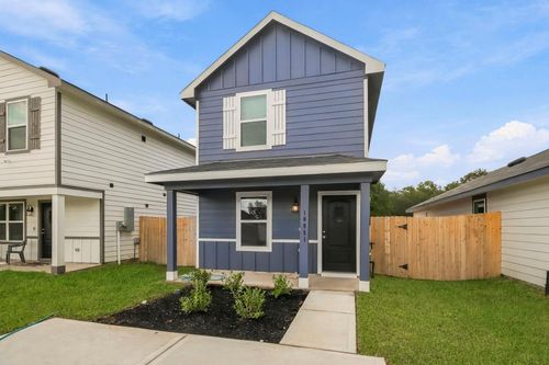 10851 N Baron Village Dr, Conroe, TX, 77306-4501 | Card Image