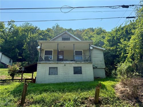 118 Wall St, Weirton, WV, 26062-2142 | Card Image