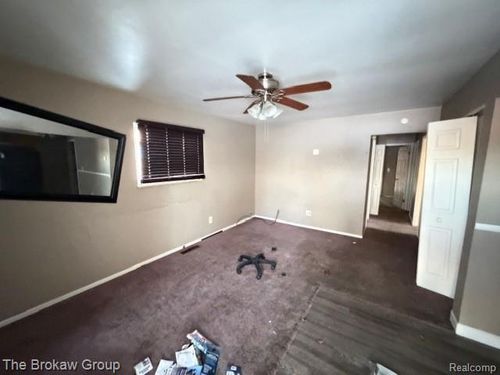 3205 Clairmont St, Flint, MI, 48503-3414 | Card Image