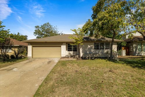 2243 Larry Dr, Dallas, TX, 75228-3717 | Card Image