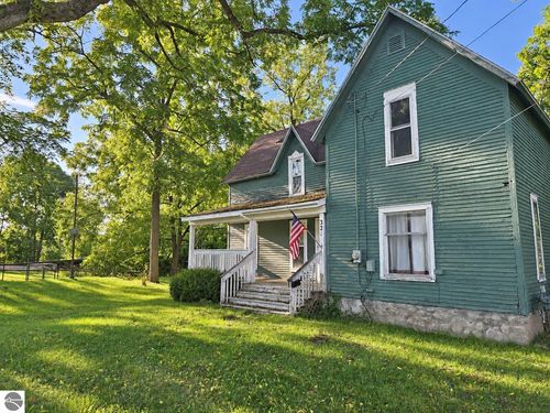321 Ely St, Alma, MI, 48801-1901 | Card Image