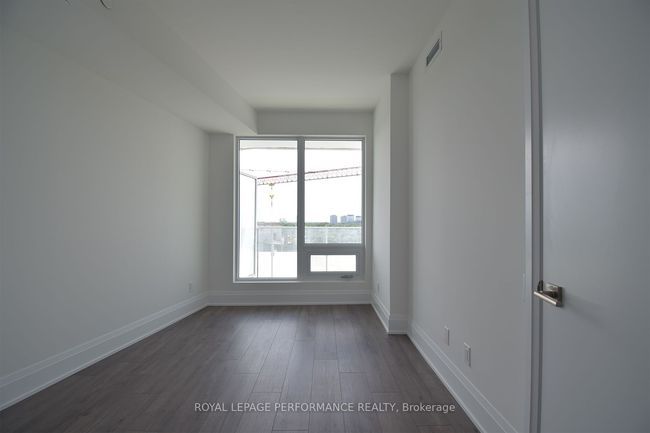1101 - 20 Brin Dr, Condo with 2 bedrooms, 1 bathrooms and 1 parking in Etobicoke ON | Image 10