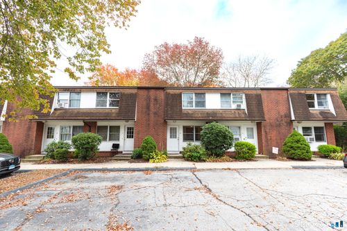 4-33 Russell St, Griswold, CT, 06351-1918 | Card Image