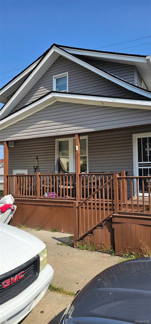 99 E Great Lakes St, River Rouge, MI, 48218-1514 | Card Image