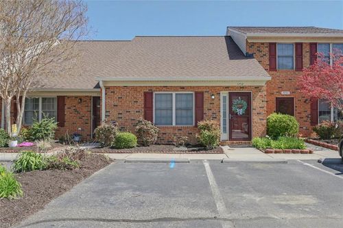 703-7752 The Points Pl, Gloucester Point, VA, 23062-2421 | Card Image