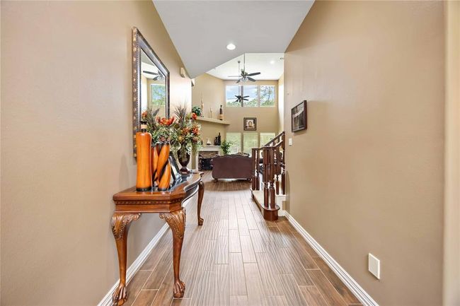 10714 Crestwater Cir, House other with 5 bedrooms, 5 bathrooms and 3 parking in Magnolia TX | Image 7