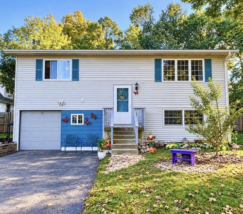 40703 102nd St, Genoa City, WI, 53128-2604 | Card Image